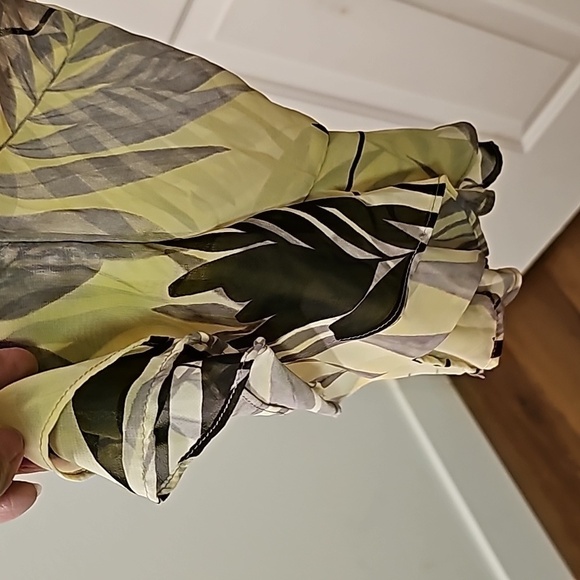 Alfani women's large blouse. 3/4 sleeves With ruffle.  Elastic around th… - Picture 3 of 10